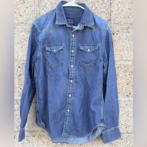 American Eagle Outfitters Denim Western Shirt – Medium Vintage Fit